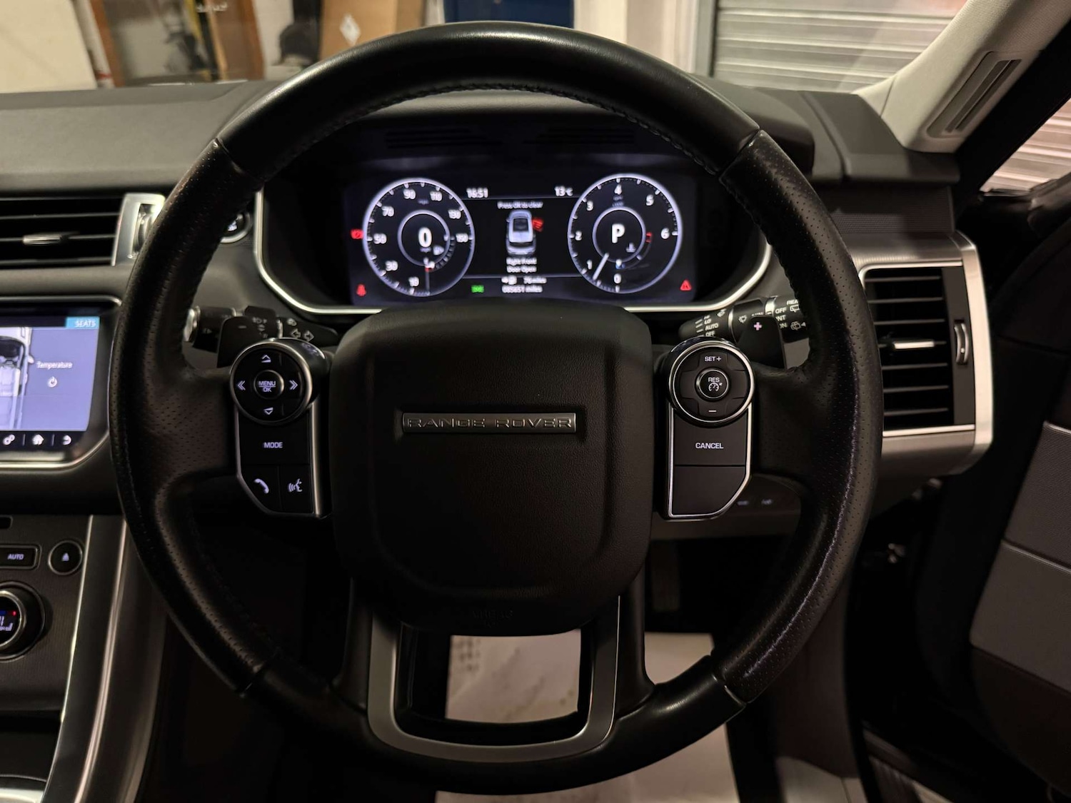 Used Land Rover Range Rover Sport 2017 for sale - 76416831: Photo 14