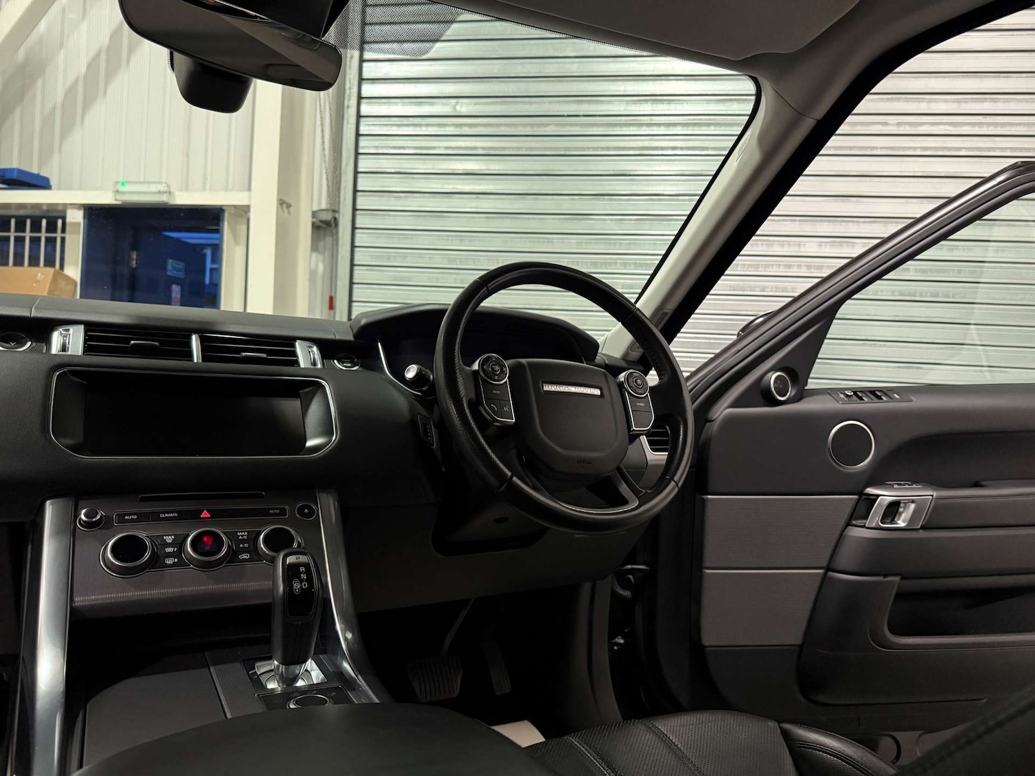 Used Land Rover Range Rover Sport 2017 for sale - 76416831: Photo 19