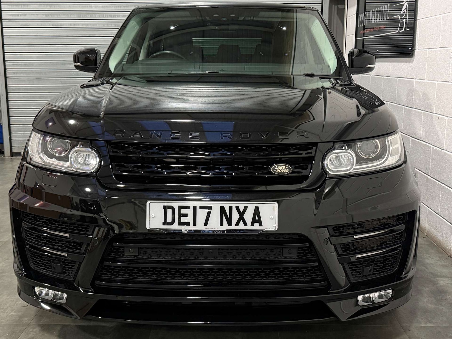 Used Land Rover Range Rover Sport 2017 for sale - 76416831: Photo 2