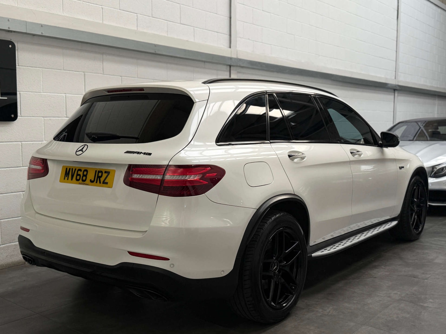 Used Mercedes-Benz GLC 2018 for sale - 76070579: Photo 8