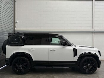 Used Land Rover Defender 2022 for sale - 78090309: Photo