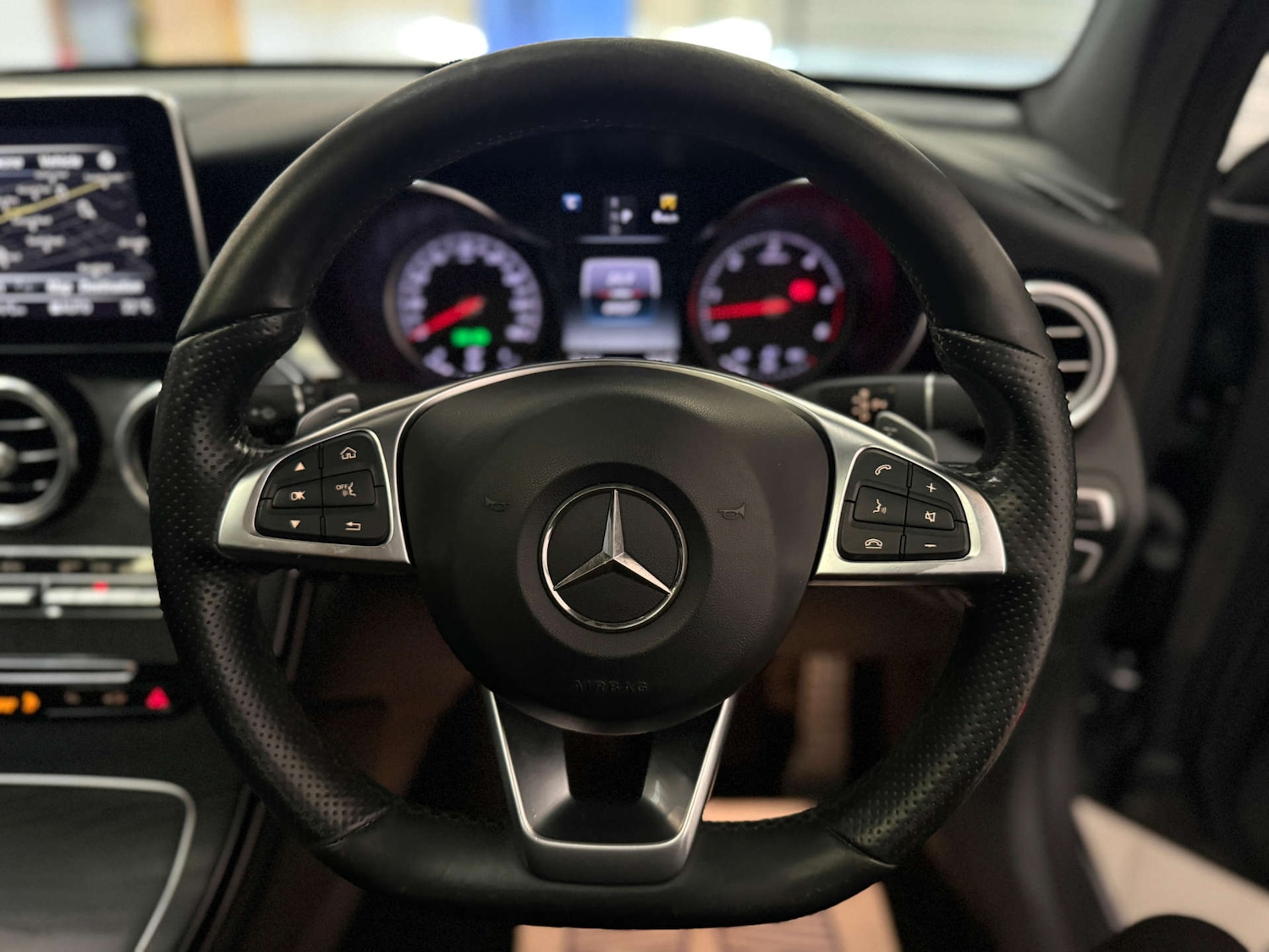 Used Mercedes-Benz GLC 2017 for sale - 77667879: Photo 12