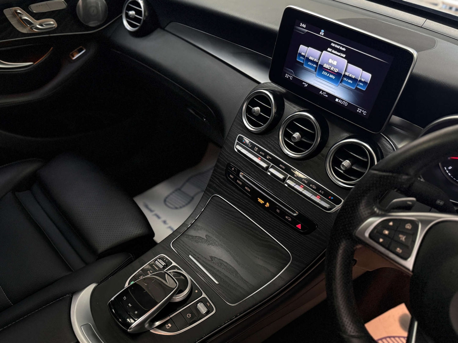 Used Mercedes-Benz GLC 2017 for sale - 77667879: Photo 19