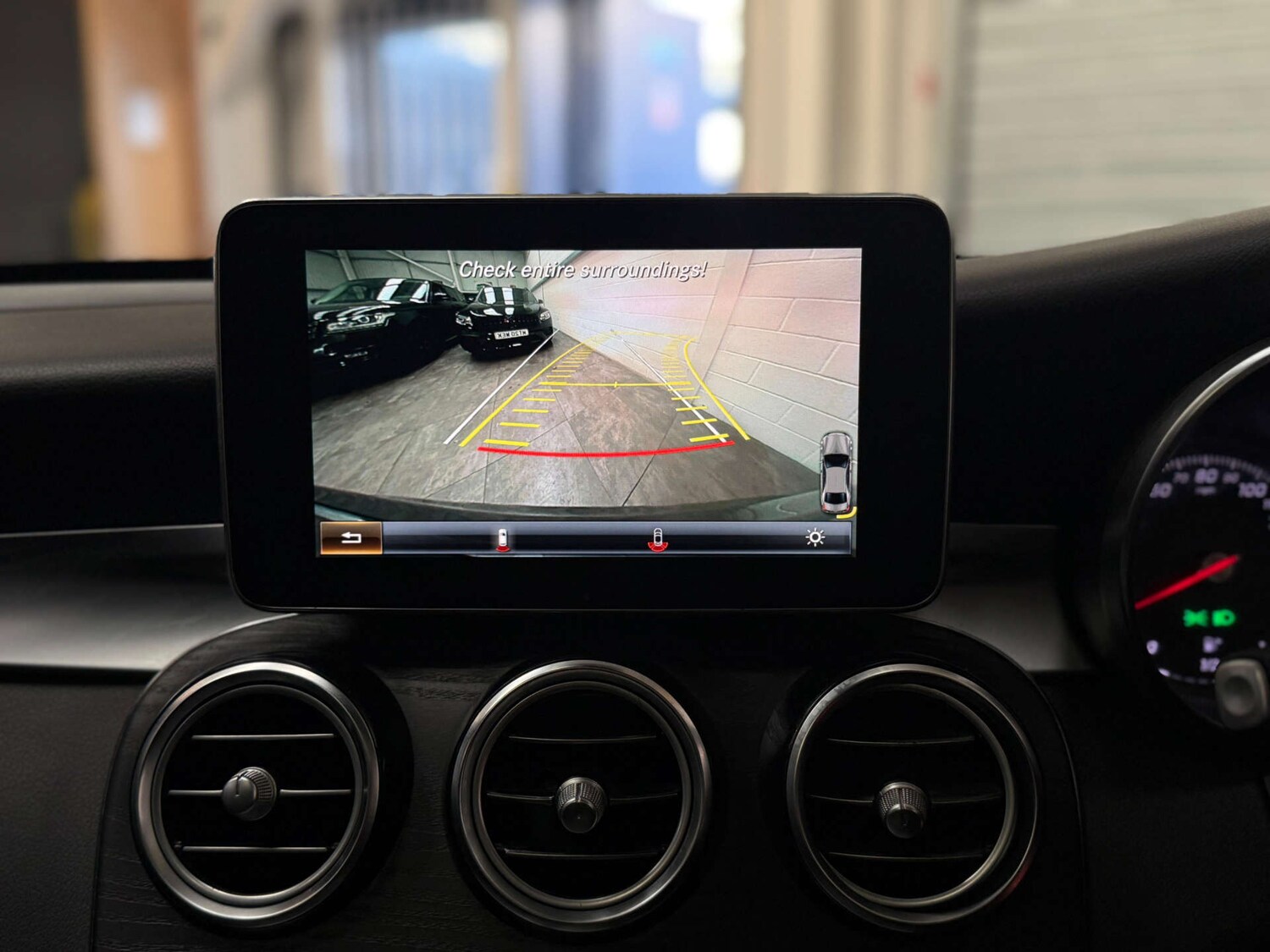 Used Mercedes-Benz GLC 2017 for sale - 77667879: Photo 23