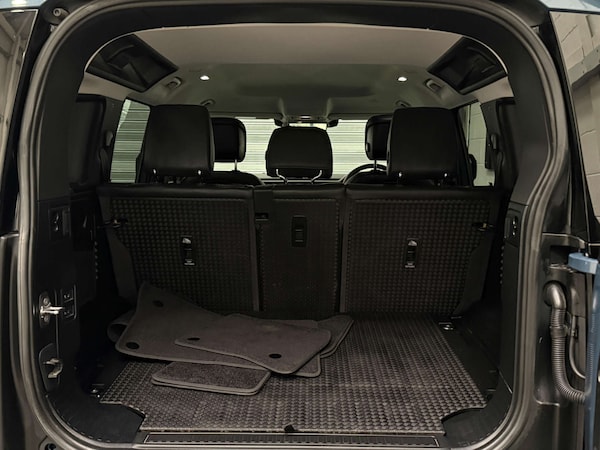 Used Land Rover Defender 2021 for sale - 74780004: Photo 25