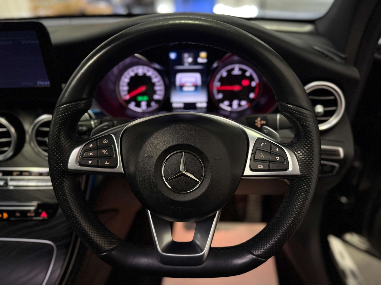 Used Mercedes-Benz GLC 2017 for sale - 76085542: Photo 12