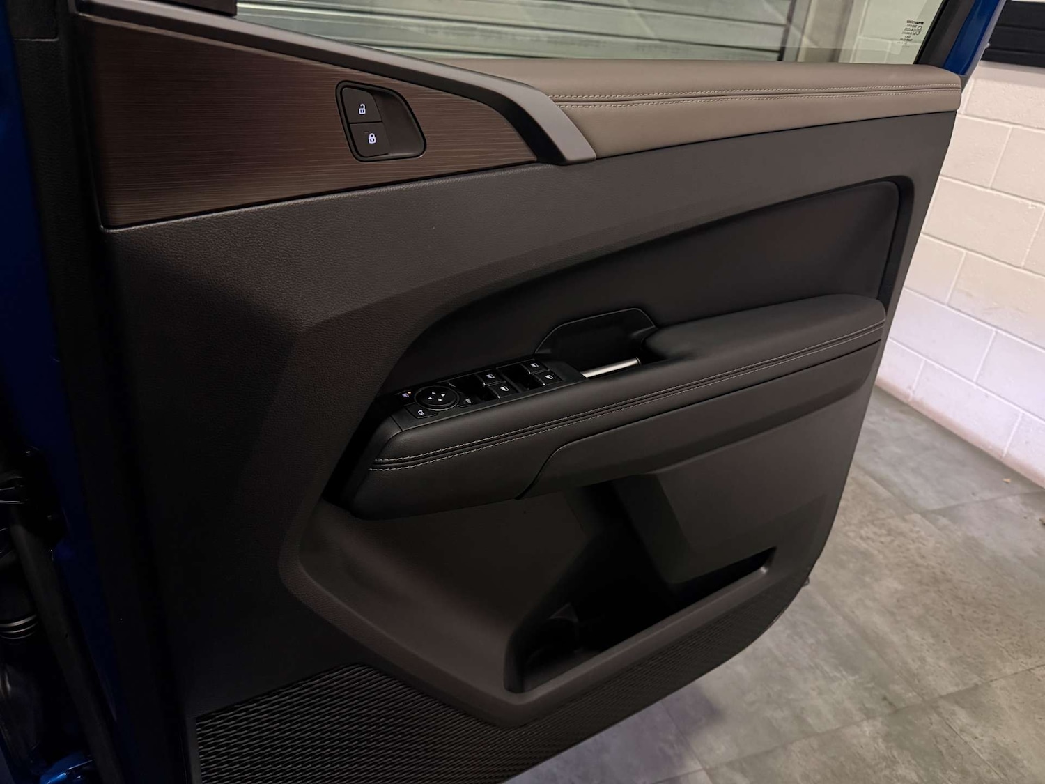 Used Volkswagen Amarok 2023 for sale - 76407056: Photo 22