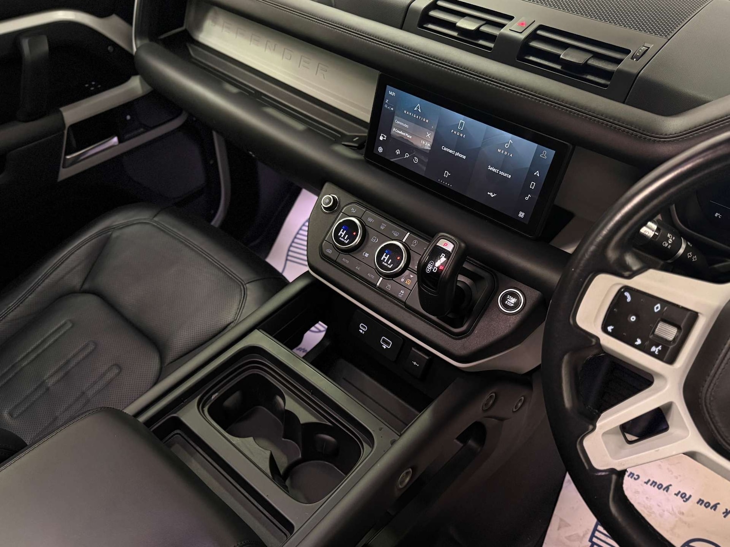 Used Land Rover Defender 2020 for sale - 76654137: Photo 18