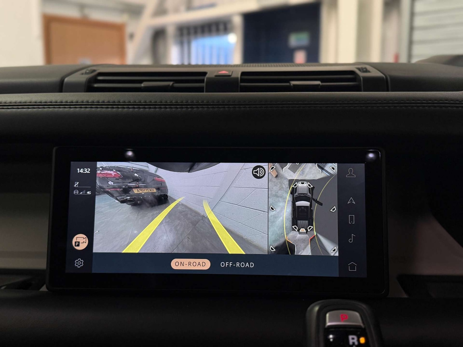 Used Land Rover Defender 2020 for sale - 76654137: Photo 20