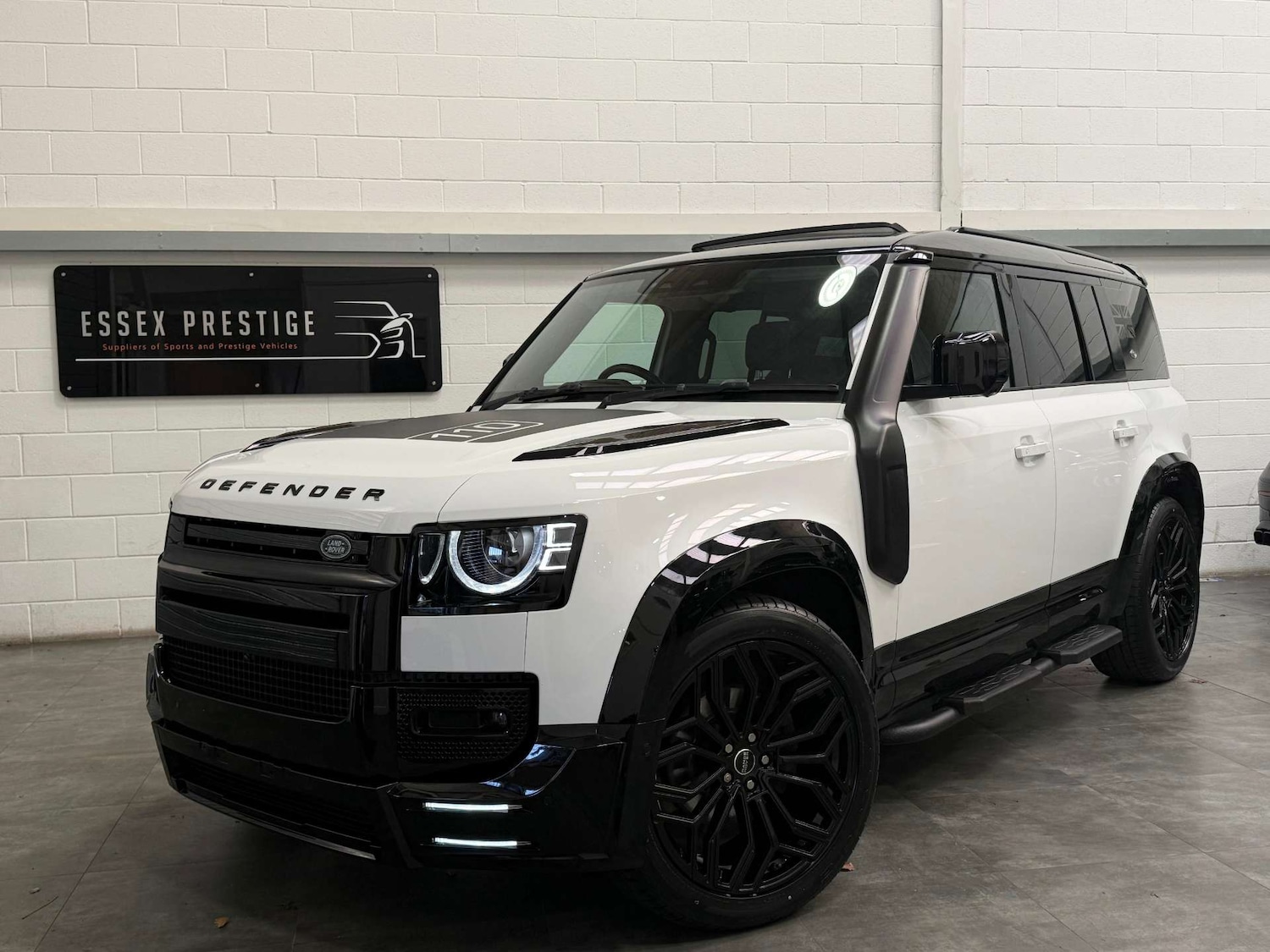 Used Land Rover Defender 2020 for sale - 76654137: Photo 9