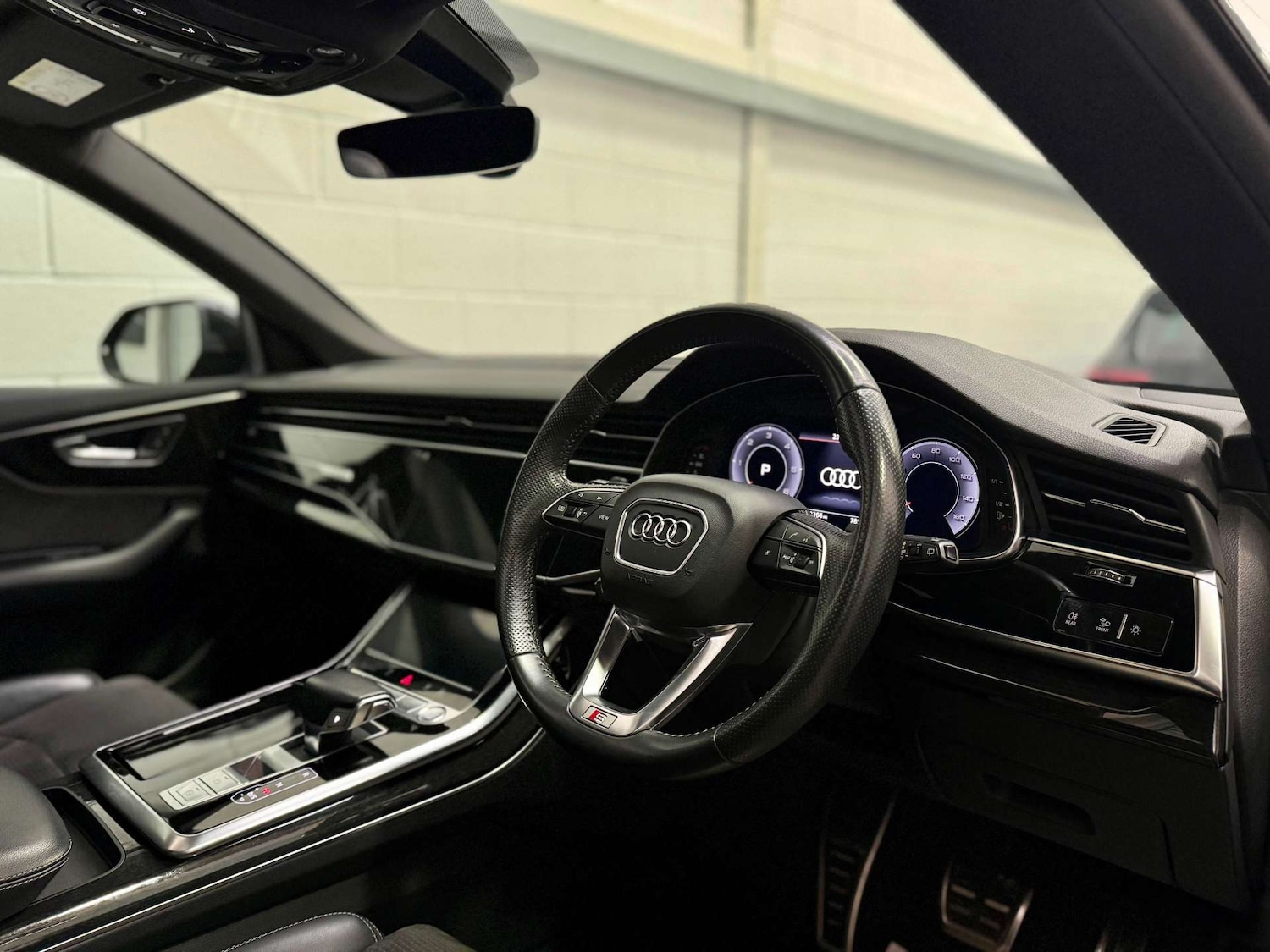 Used Audi Q8 2018 for sale - 77301761: Photo 15