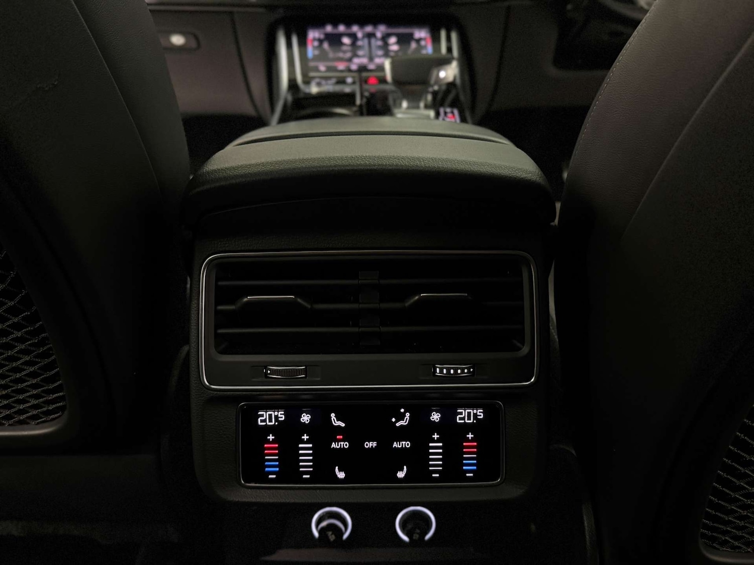 Used Audi Q8 2018 for sale - 77301761: Photo 23