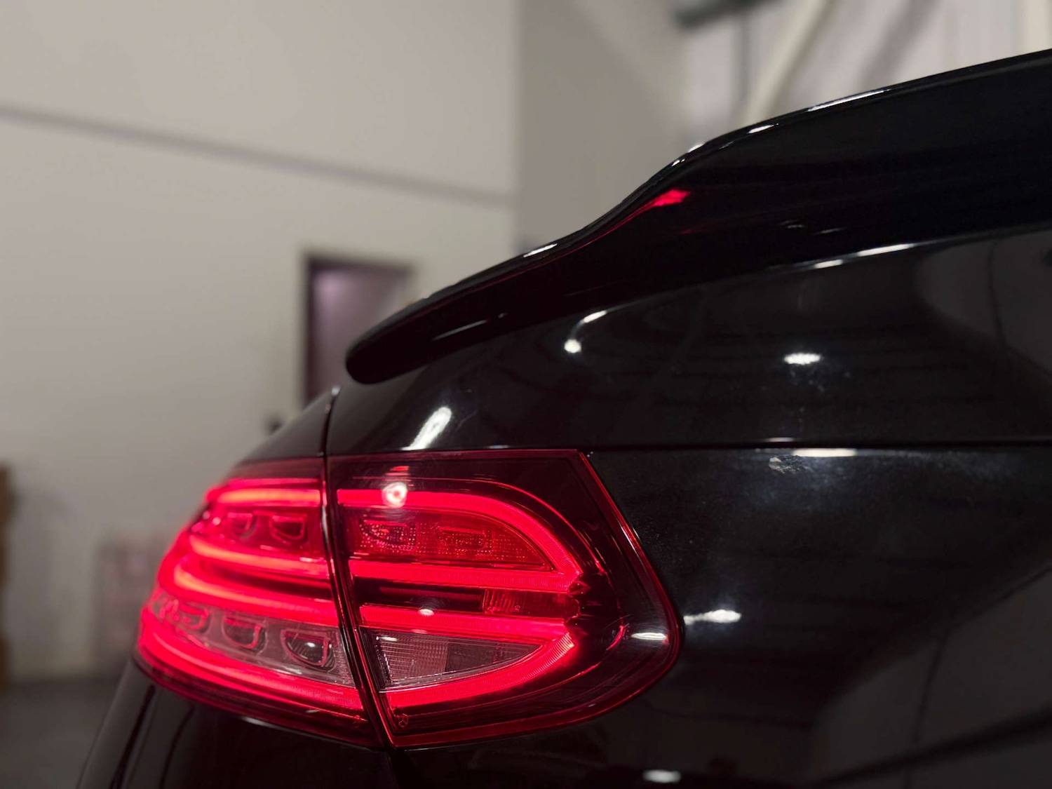 Used Mercedes-Benz C Class 2018 for sale - 76744017: Photo 11