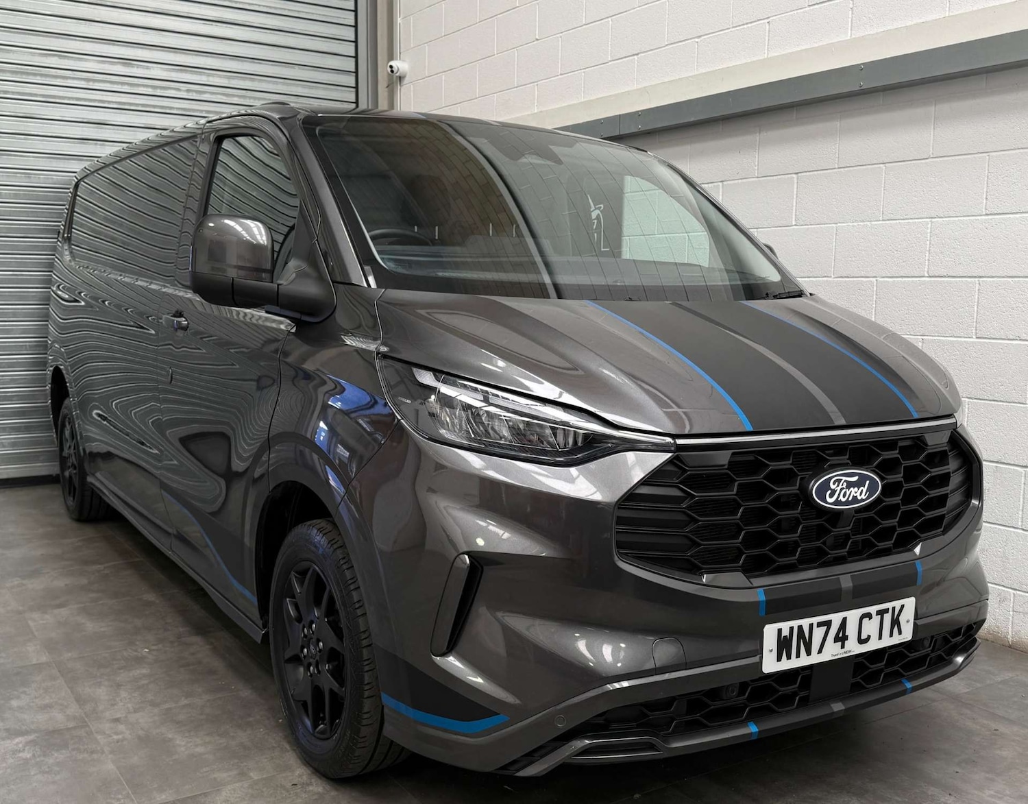 Used Ford Transit Custom 2024 for sale - 76277755: Photo 1