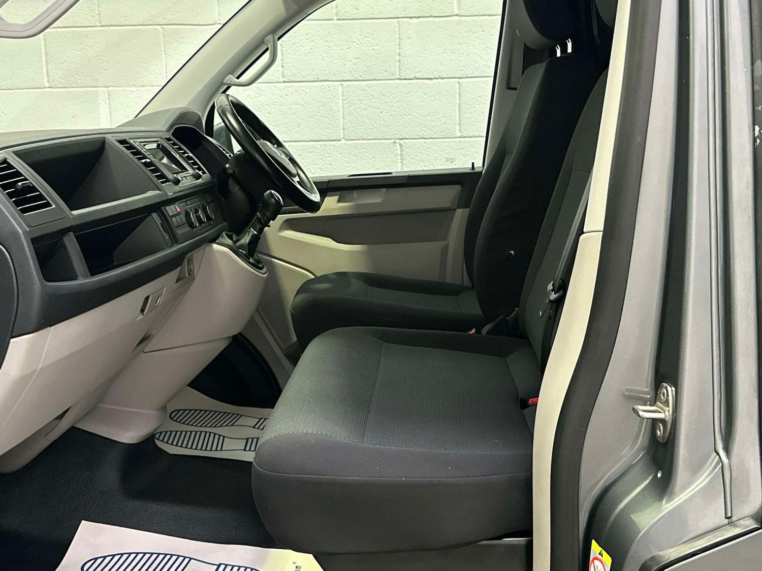 Used Volkswagen Transporter 2019 for sale - 76618873: Photo 11