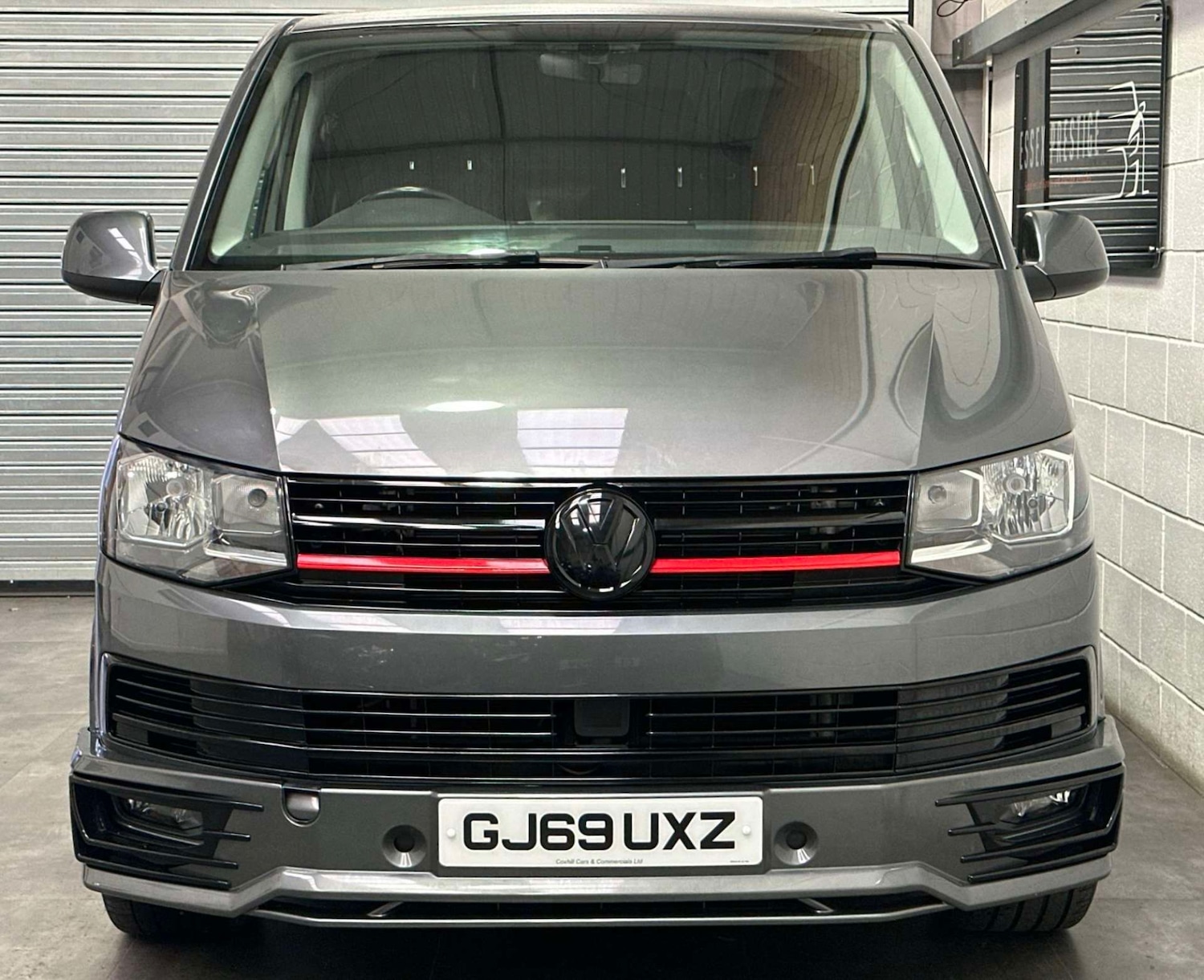 Used Volkswagen Transporter 2019 for sale - 76618873: Photo 2