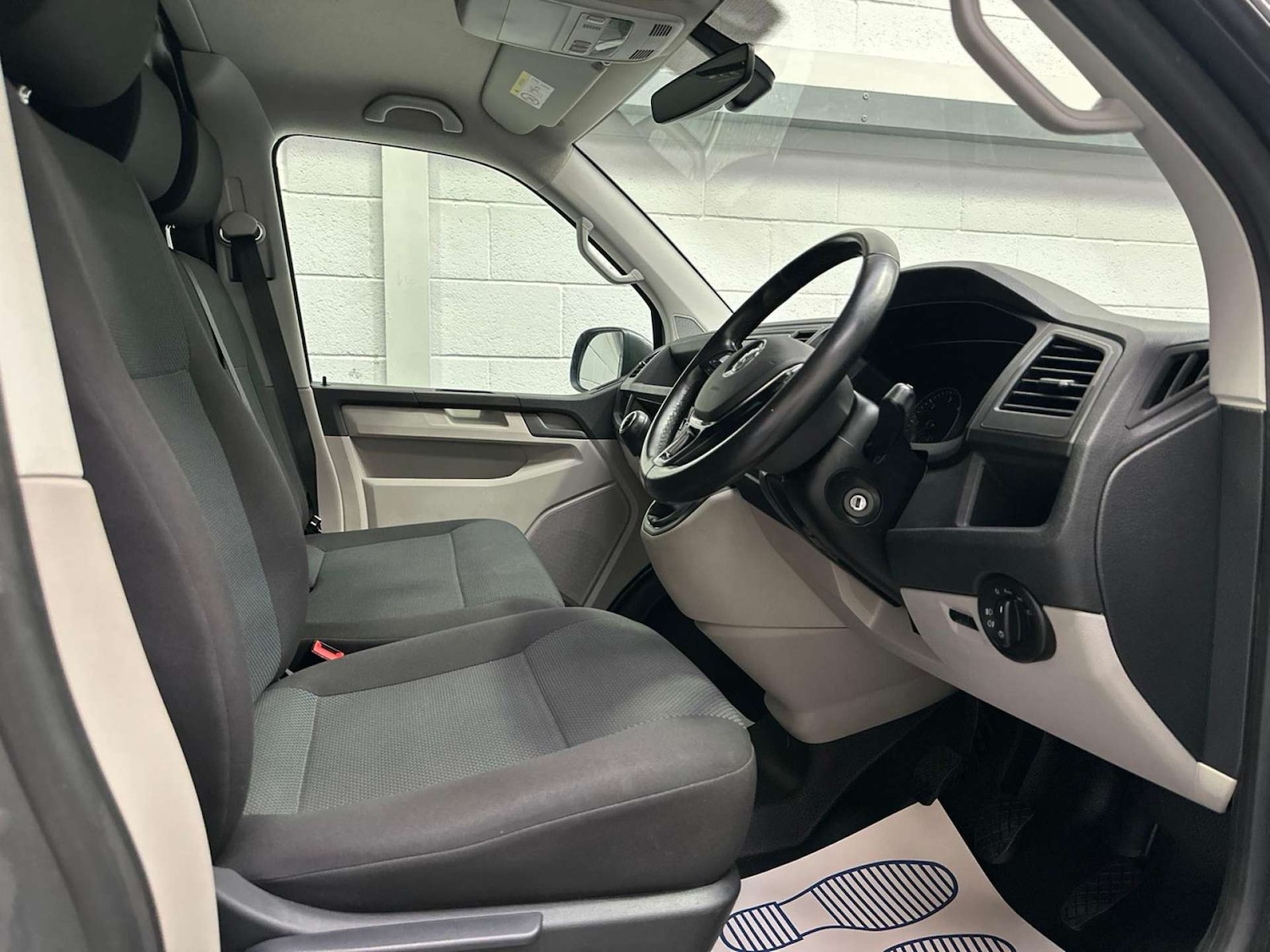 Used Volkswagen Transporter 2019 for sale - 76618873: Photo 9