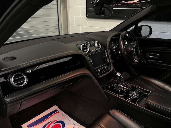 Used Bentley Bentayga 2017 for sale - 74062325: Photo 24