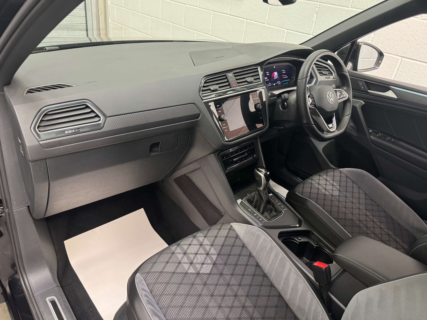 Used Volkswagen Tiguan 2021 for sale - 76277740: Photo 11