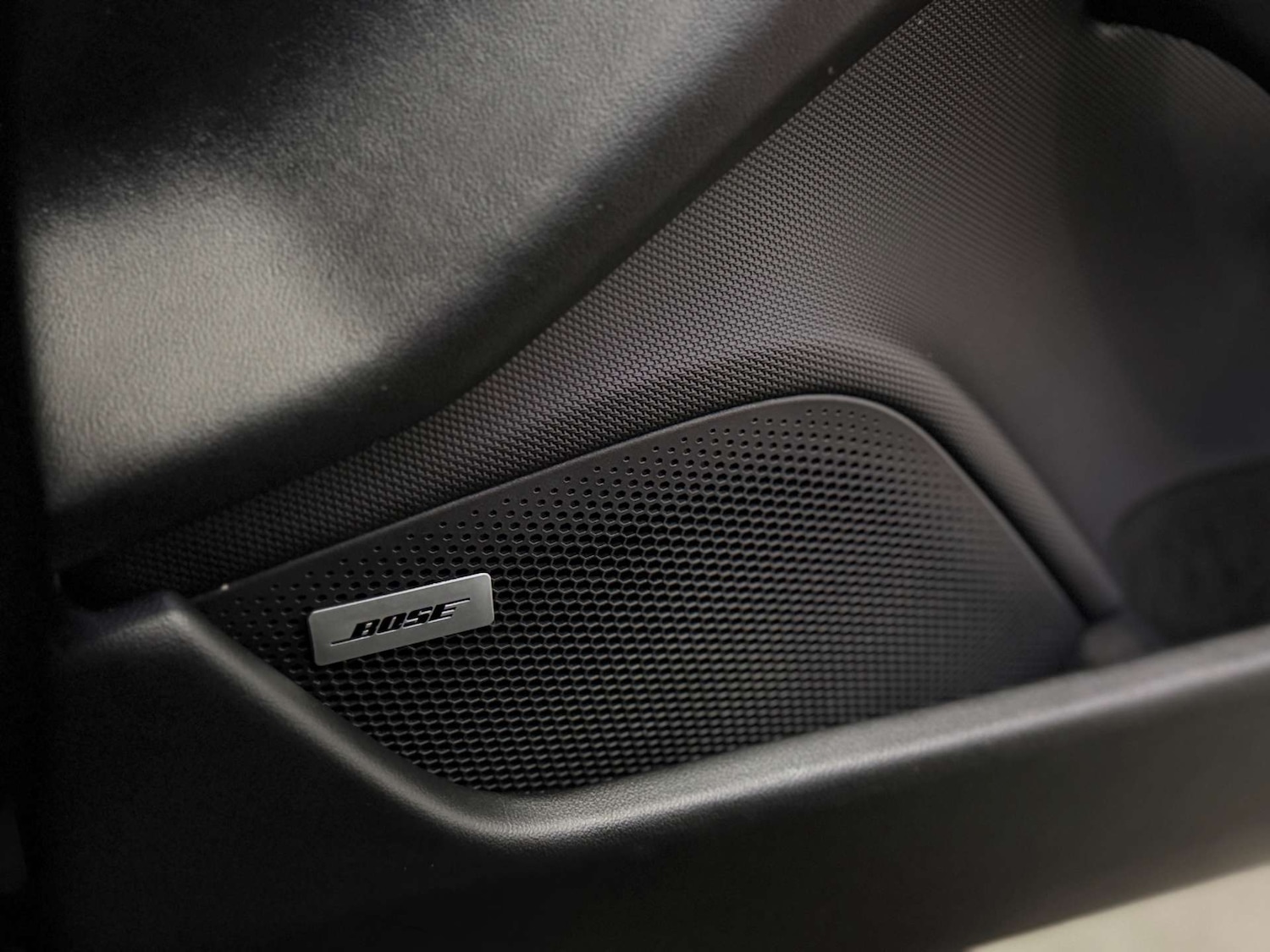 Used Porsche Taycan 2020 for sale - 77765801: Photo 21