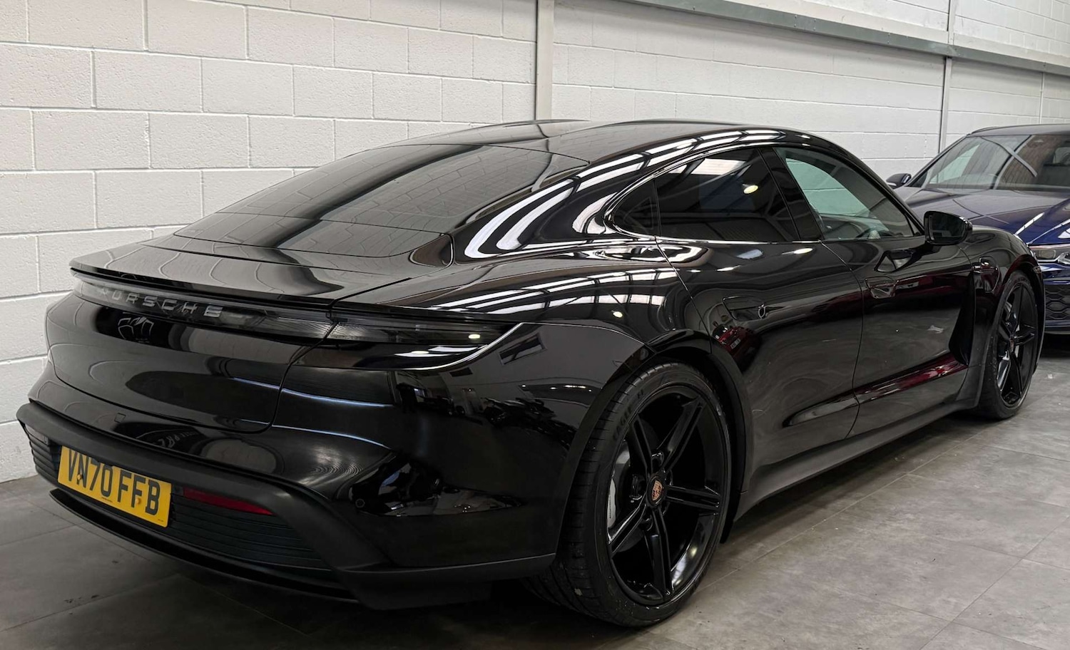 Used Porsche Taycan 2020 for sale - 77765801: Photo 6