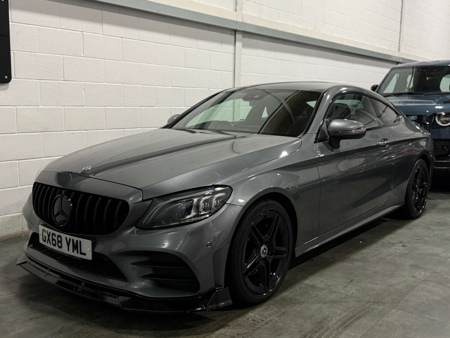 Used Mercedes-Benz C Class 2018 for sale - 76829901: Photo 3