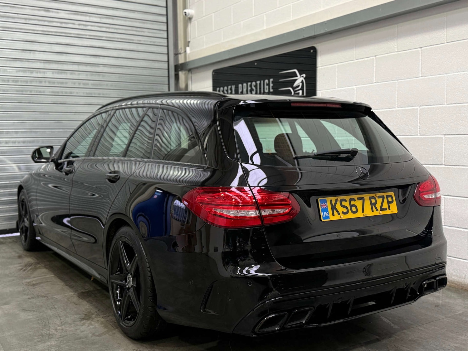 Used Mercedes-Benz C Class 2017 for sale - 76690720: Photo 8