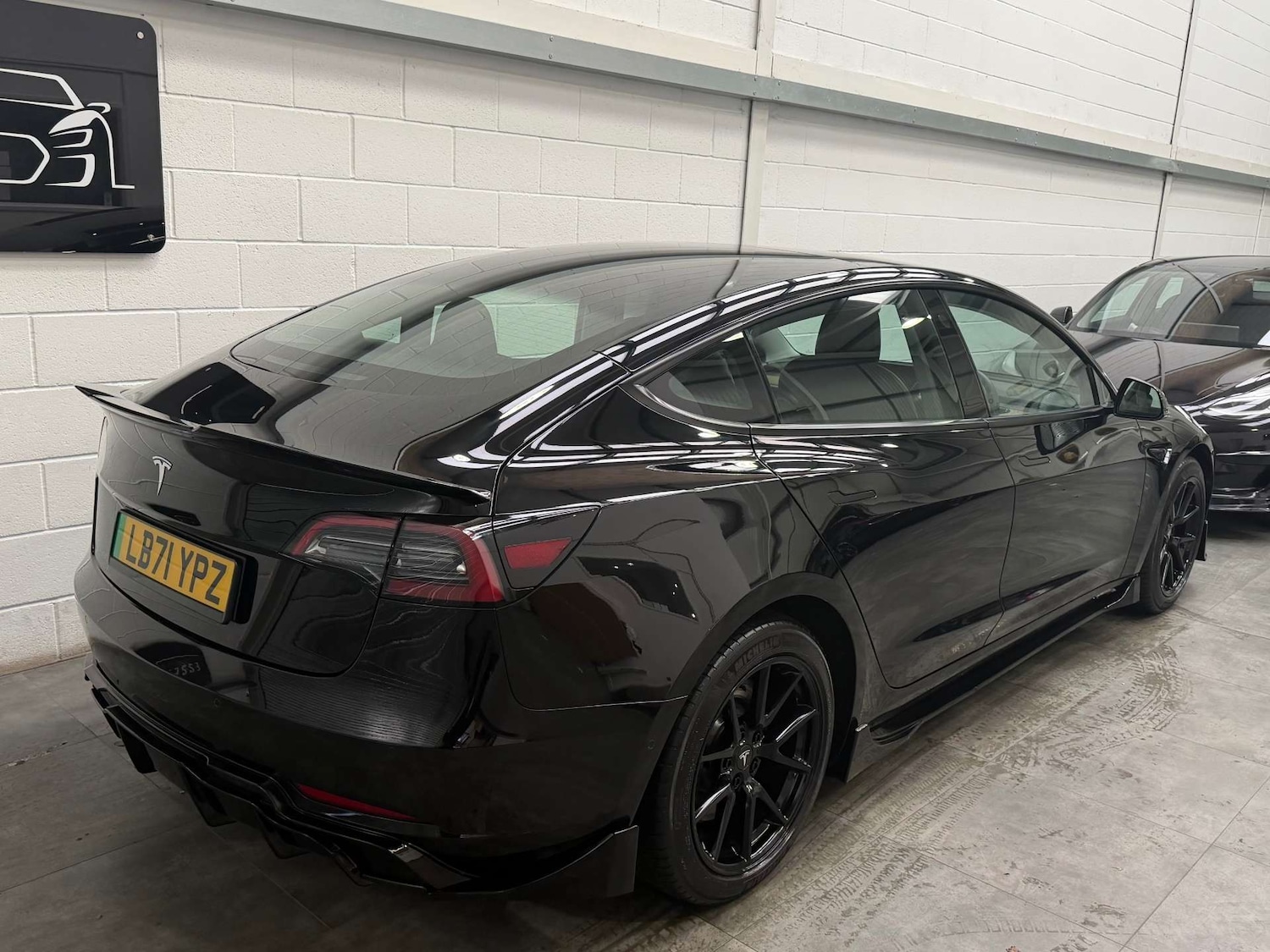 Used Tesla Model 3 2021 for sale - 76837451: Photo 5