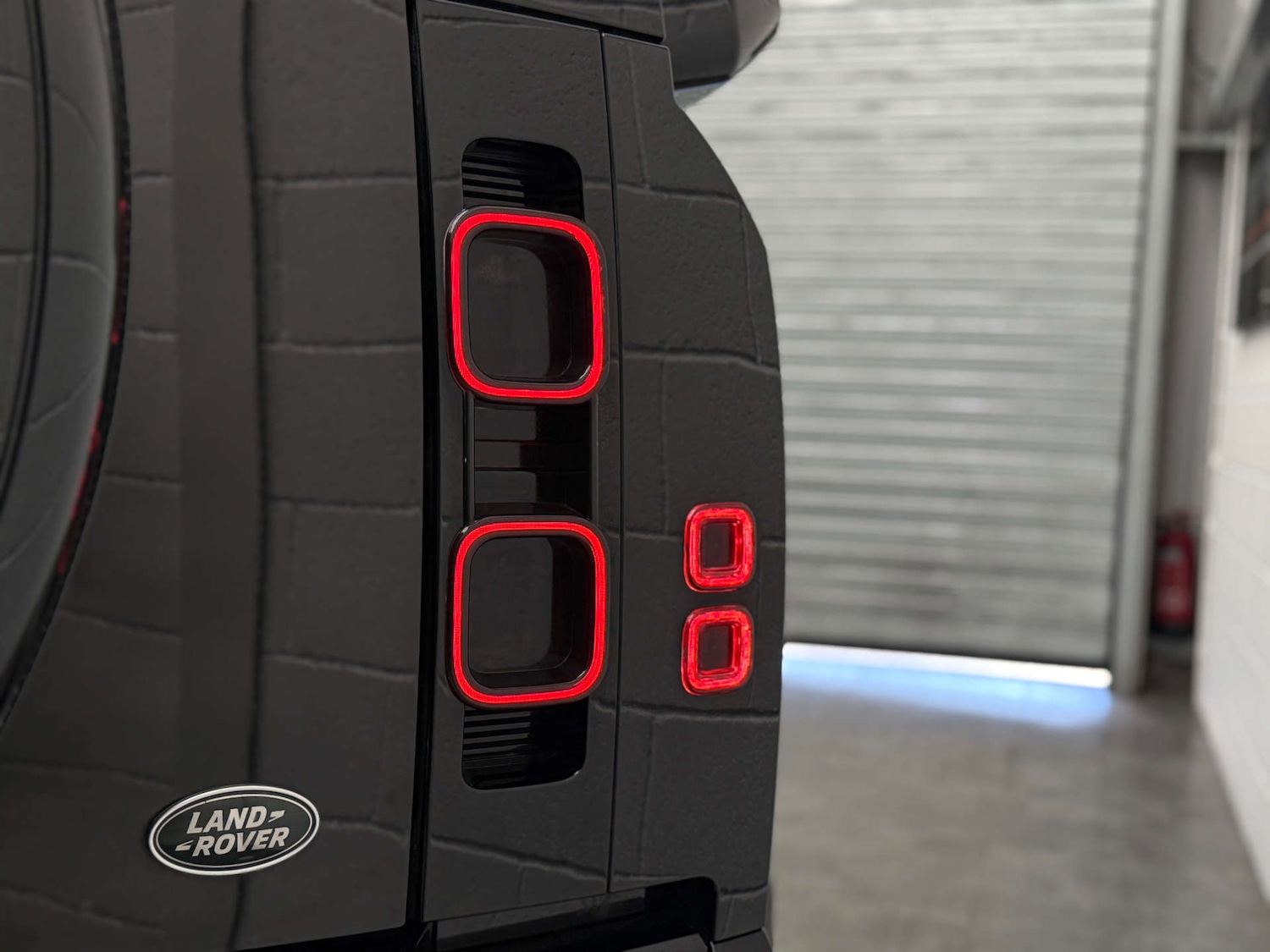 Used Land Rover Defender 2020 for sale - 77946375: Photo 11