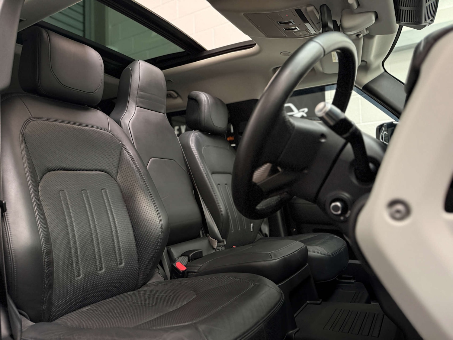 Used Land Rover Defender 2020 for sale - 77946375: Photo 13