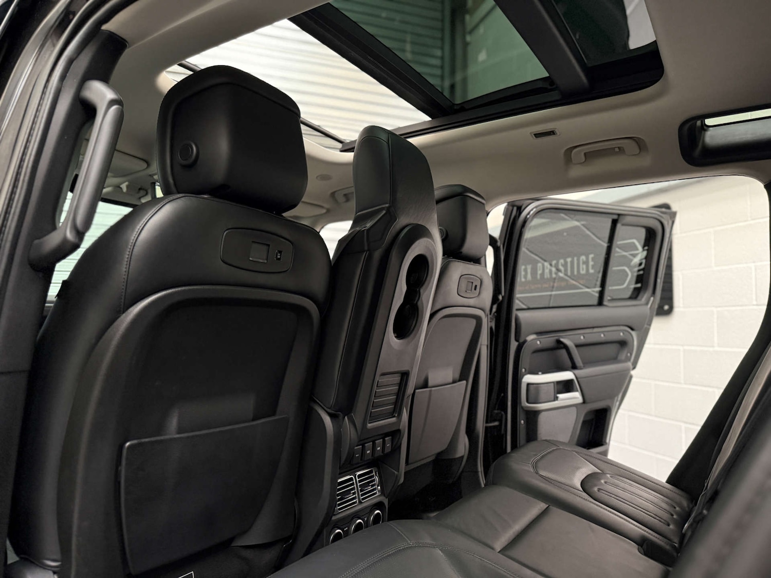 Used Land Rover Defender 2020 for sale - 77946375: Photo 25