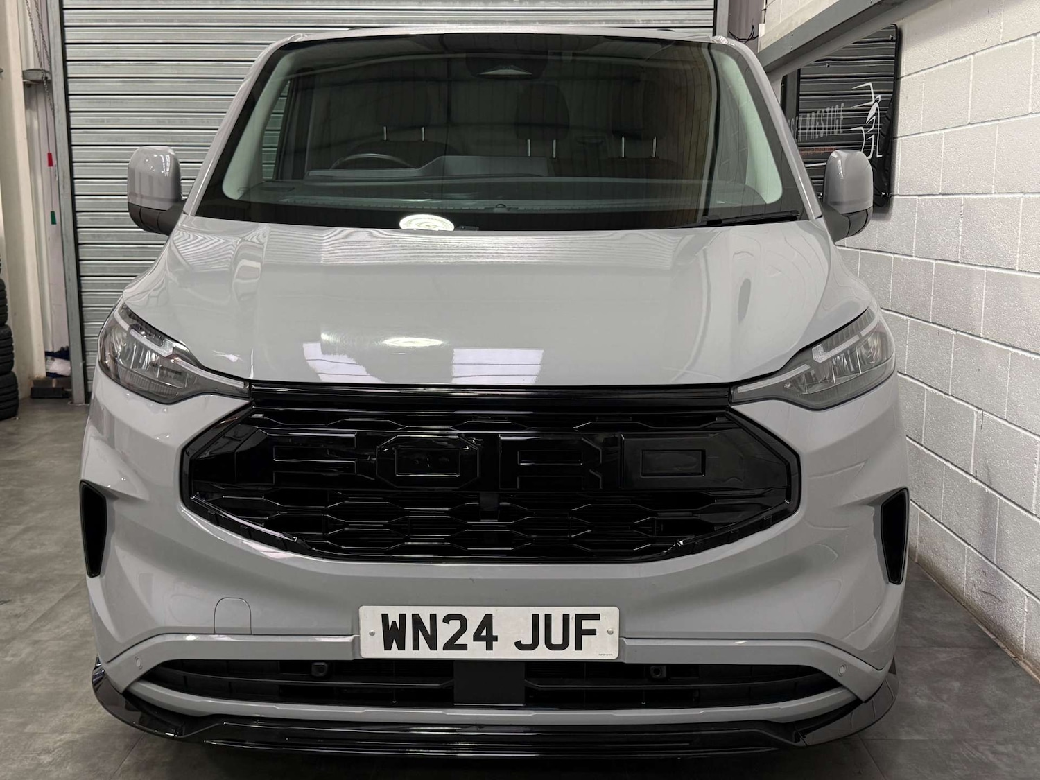 Used Ford Transit Custom 2024 for sale - 76469534: Photo 2