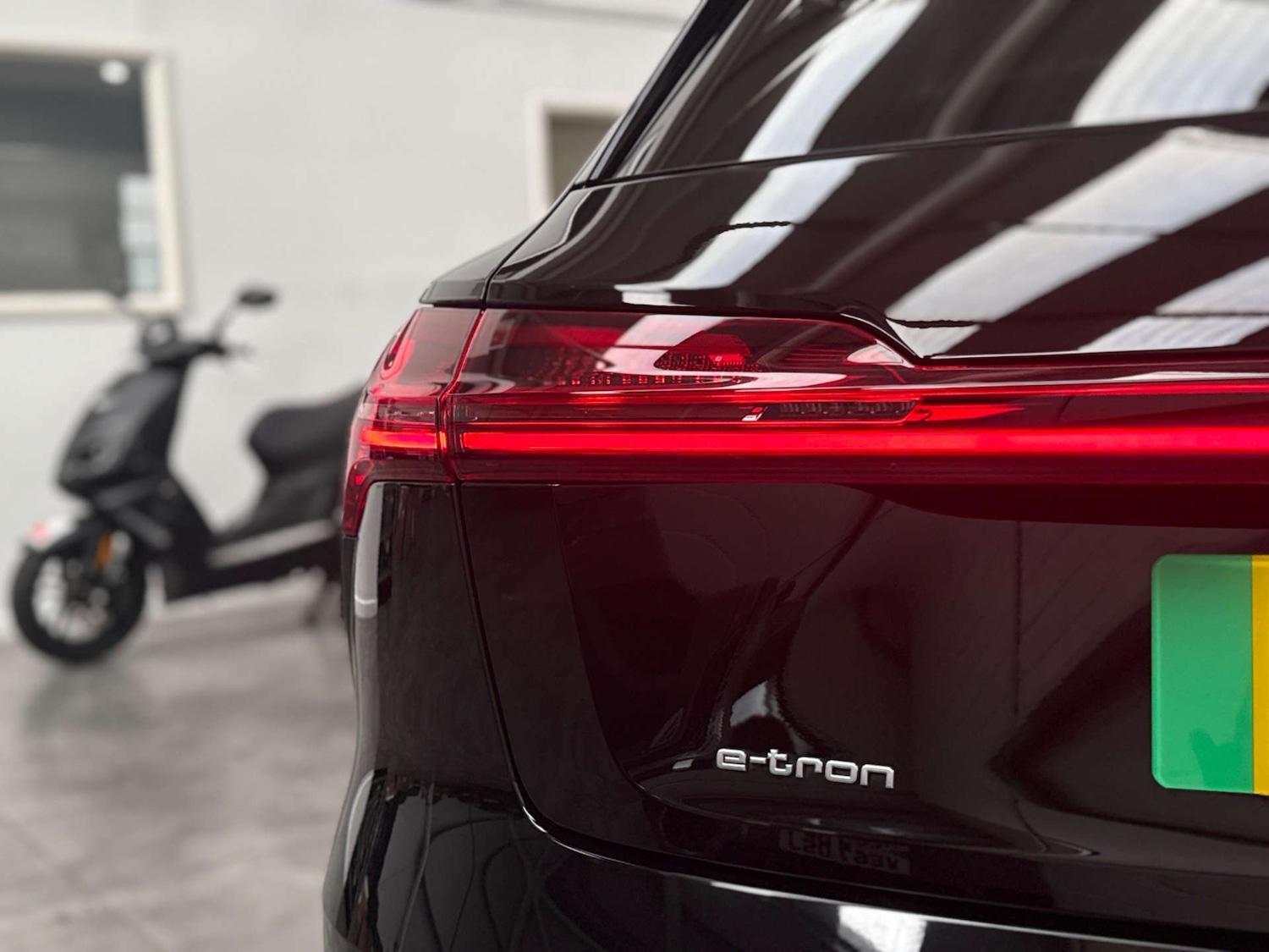 Used Audi e-tron 2022 for sale - 77976975: Photo 12