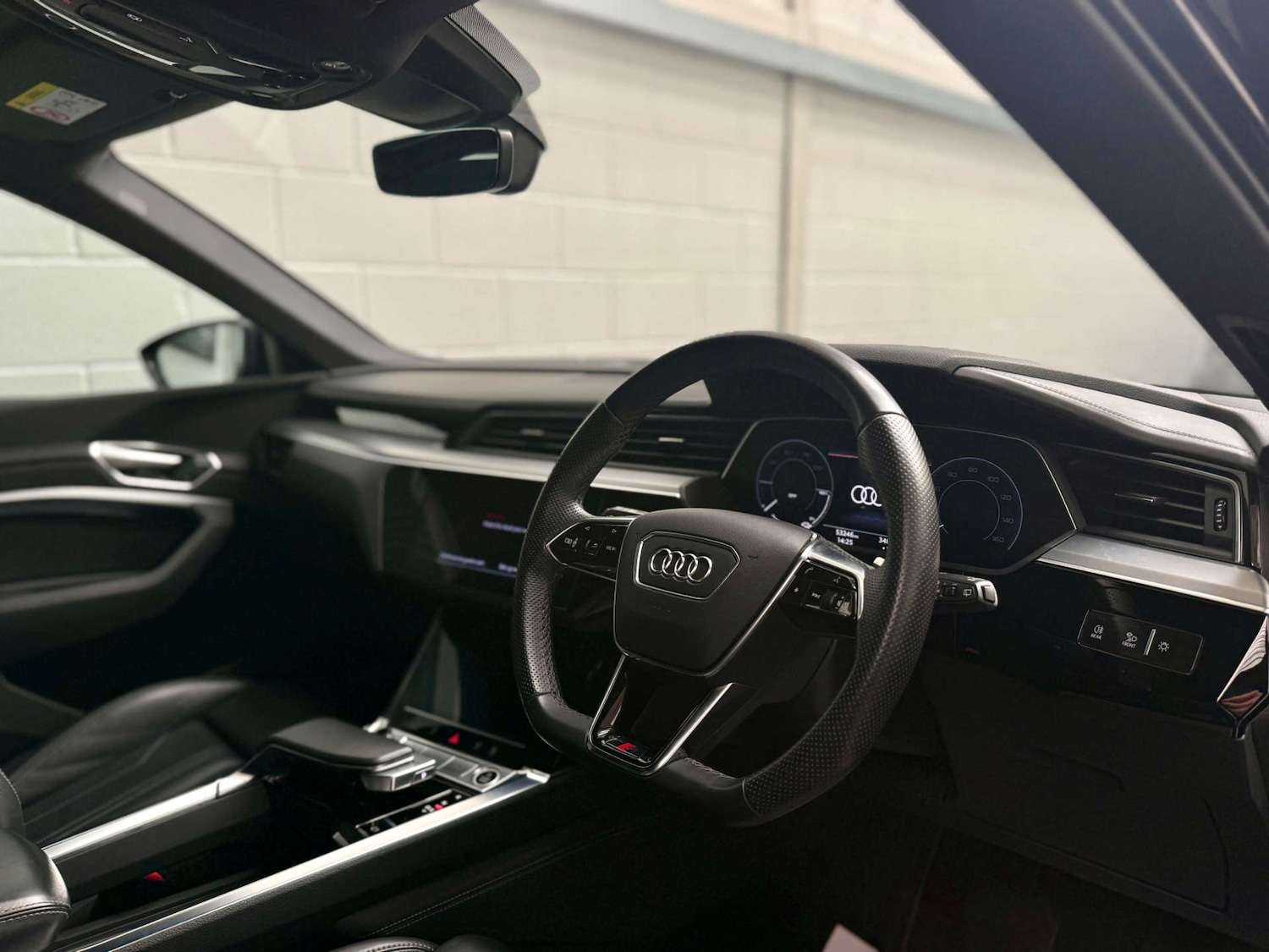 Used Audi e-tron 2022 for sale - 77976975: Photo 14