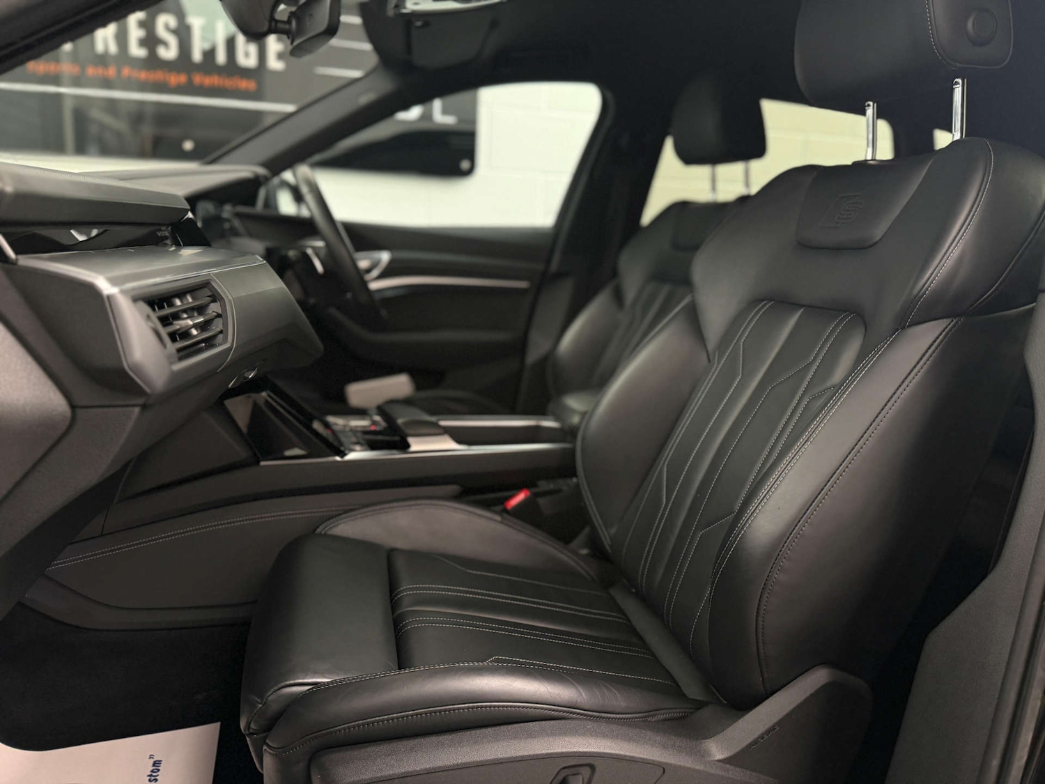 Used Audi e-tron 2022 for sale - 77976975: Photo 17