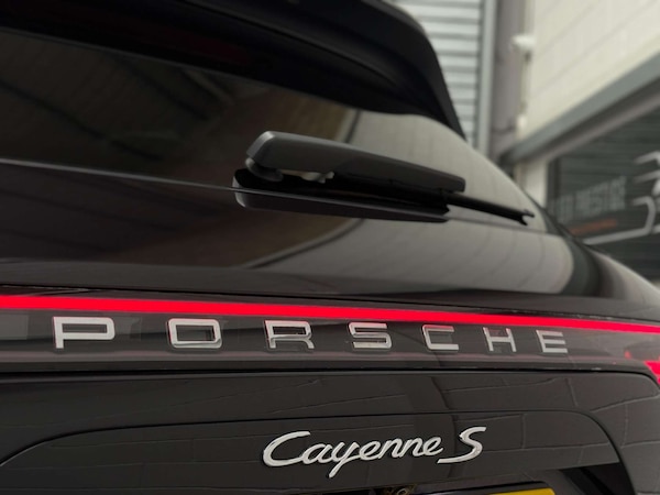 Used Porsche Cayenne 2018 for sale - 75304976: Photo 13
