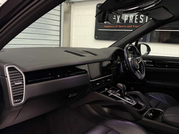 Used Porsche Cayenne 2018 for sale - 75304976: Photo 17