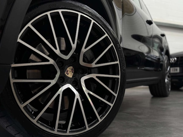 Used Porsche Cayenne 2018 for sale - 75304976: Photo 25