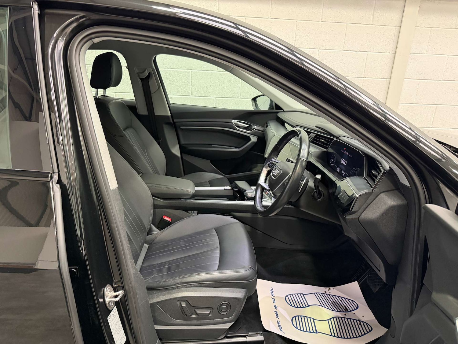 Used Audi e-tron 2021 for sale - 76837445: Photo 10