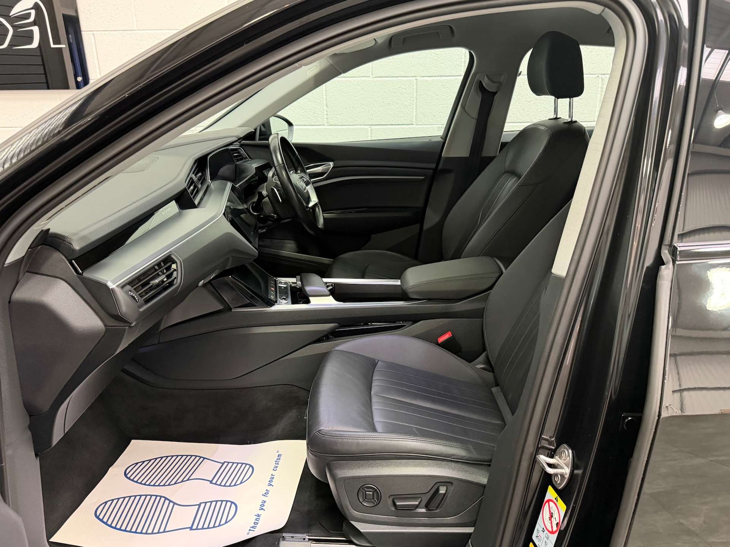 Used Audi e-tron 2021 for sale - 76837445: Photo 12