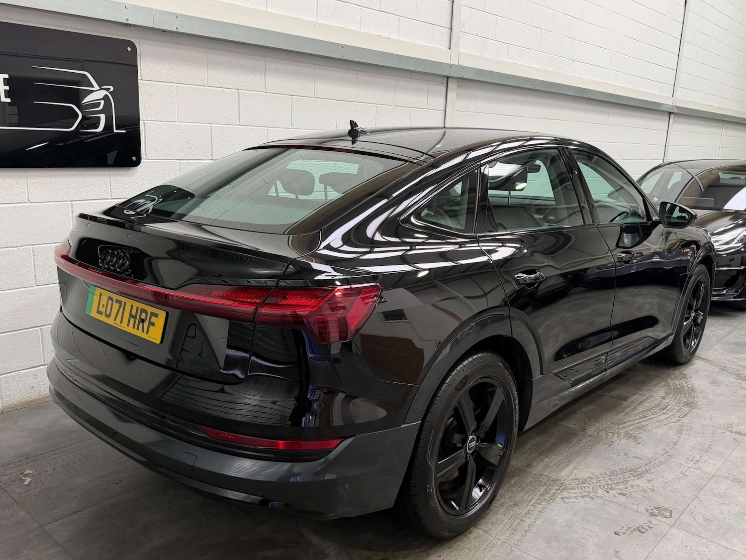 Used Audi e-tron 2021 for sale - 76837445: Photo 8