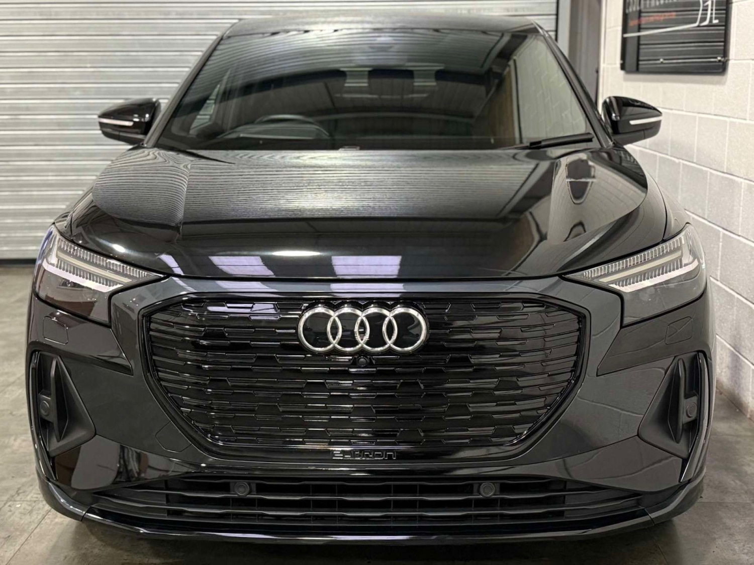 Used Audi Q4 e-tron 2021 for sale - 76726098: Photo 2