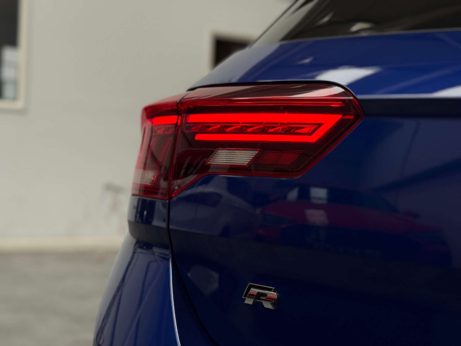 Used Volkswagen T-Roc 2019 for sale - 76601228: Photo 12