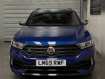 Used Volkswagen T-Roc 2019 for sale - 76601228: Photo