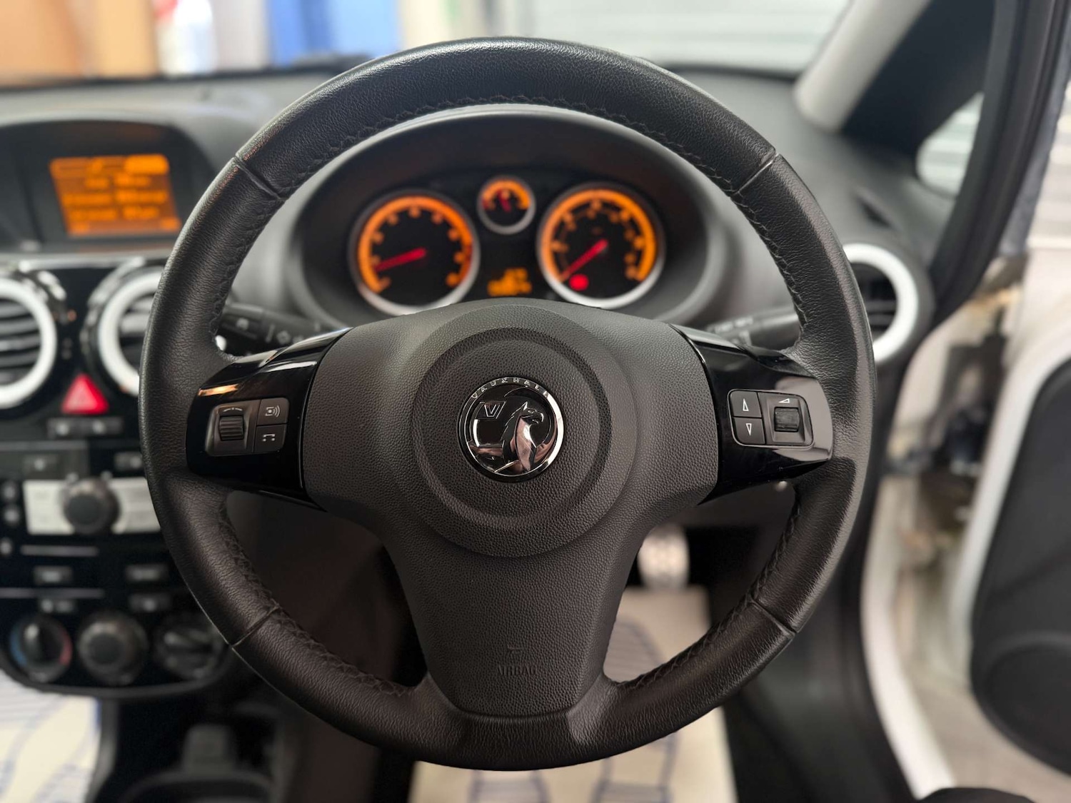 Used Vauxhall Corsa 2012 for sale - 78211854: Photo 14