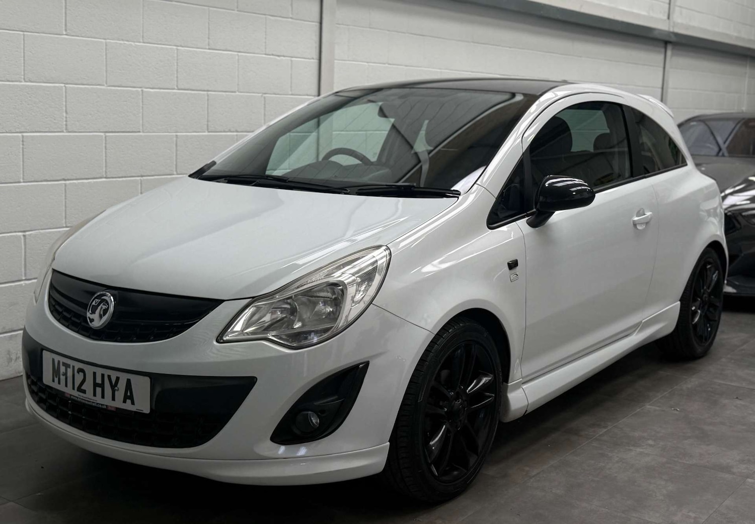 Used Vauxhall Corsa 2012 for sale - 78211854: Photo 3