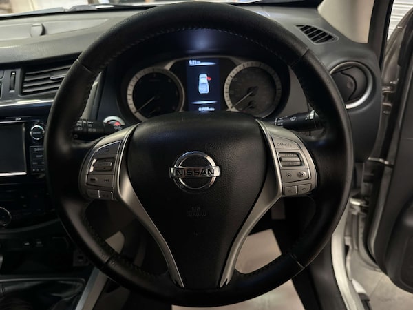 Used Nissan Navara 2018 for sale - 76277774: Photo 13
