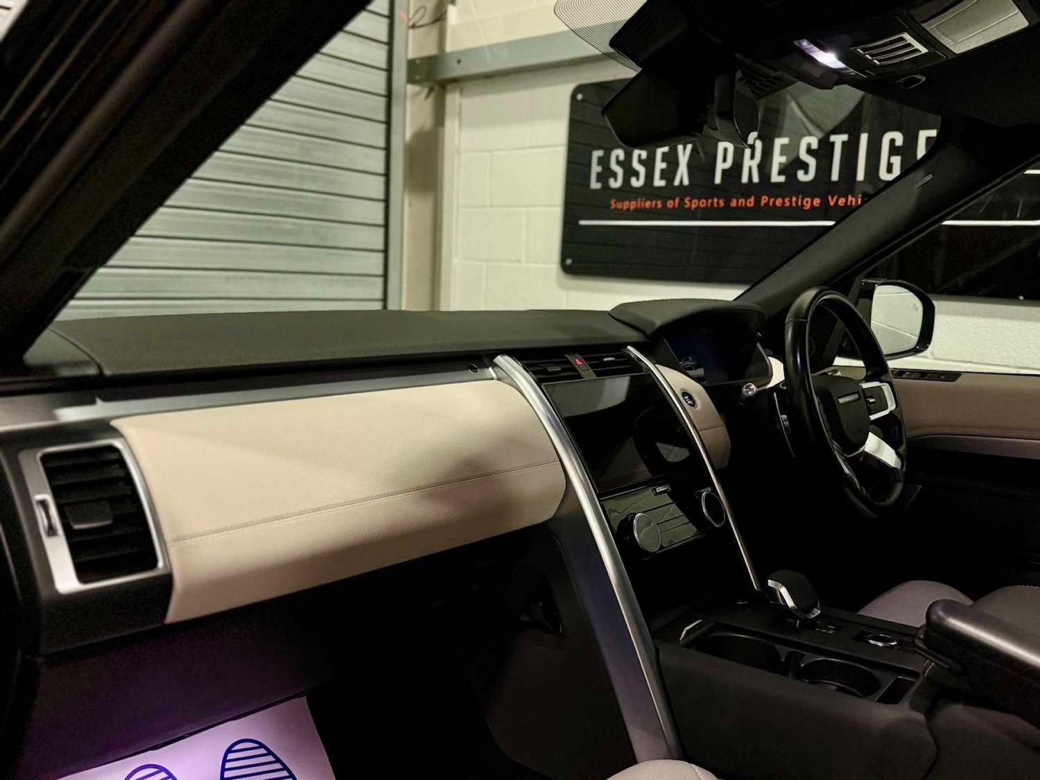 Used Land Rover Discovery 2021 for sale - 76690723: Photo 17