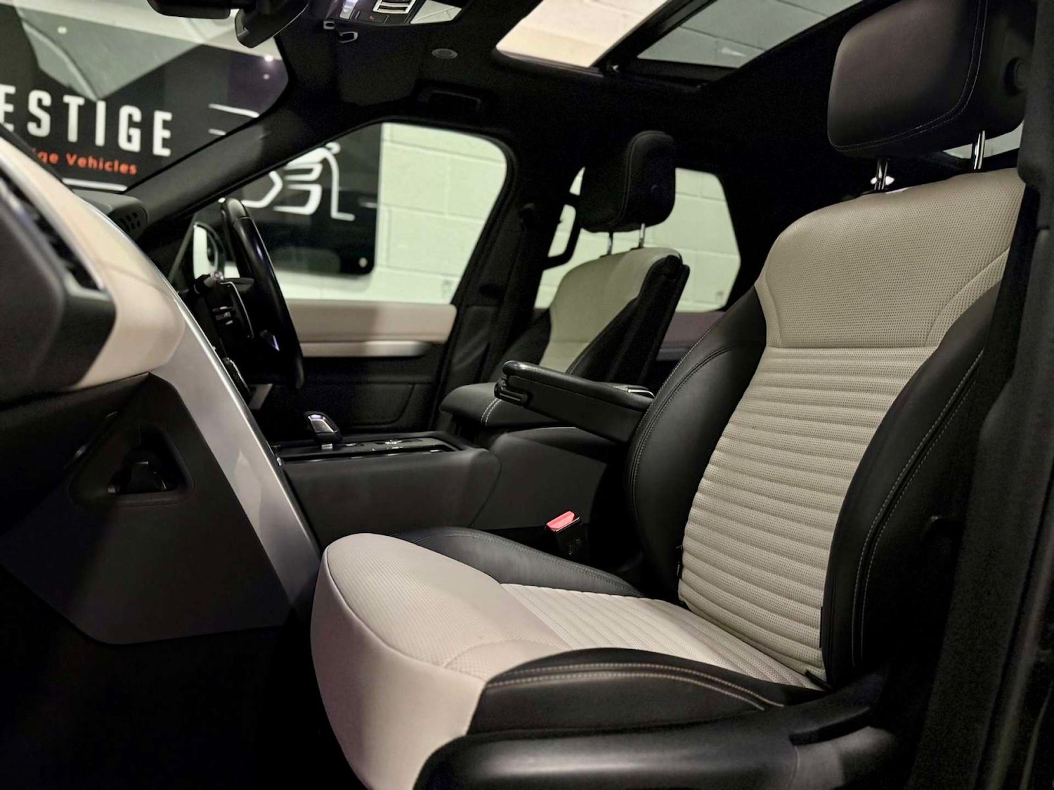 Used Land Rover Discovery 2021 for sale - 76690723: Photo 18