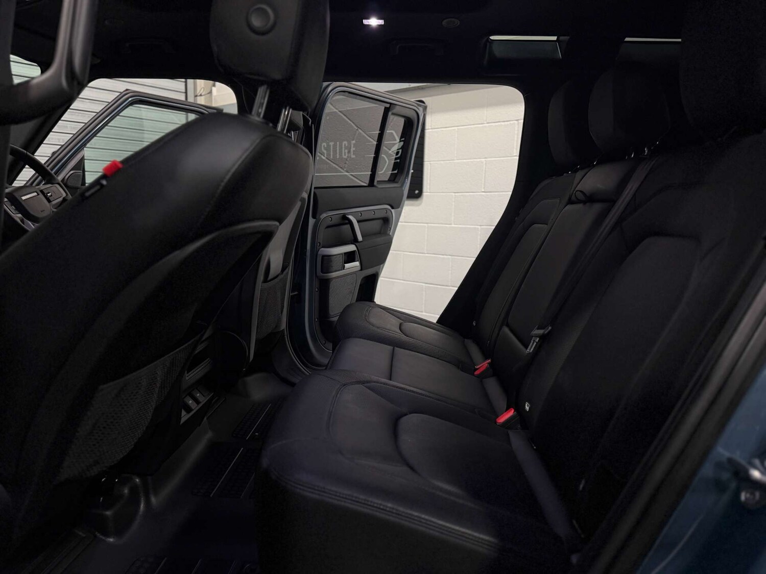 Used Land Rover Defender 2023 for sale - 77556737: Photo 21